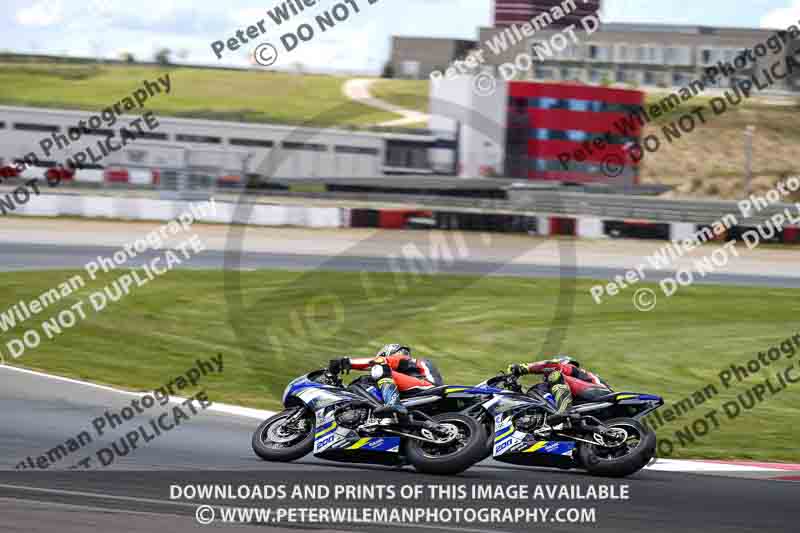 cadwell no limits trackday;cadwell park;cadwell park photographs;cadwell trackday photographs;enduro digital images;event digital images;eventdigitalimages;navarra;no limits trackdays;peter wileman photography;racing digital images;trackday digital images;trackday photos